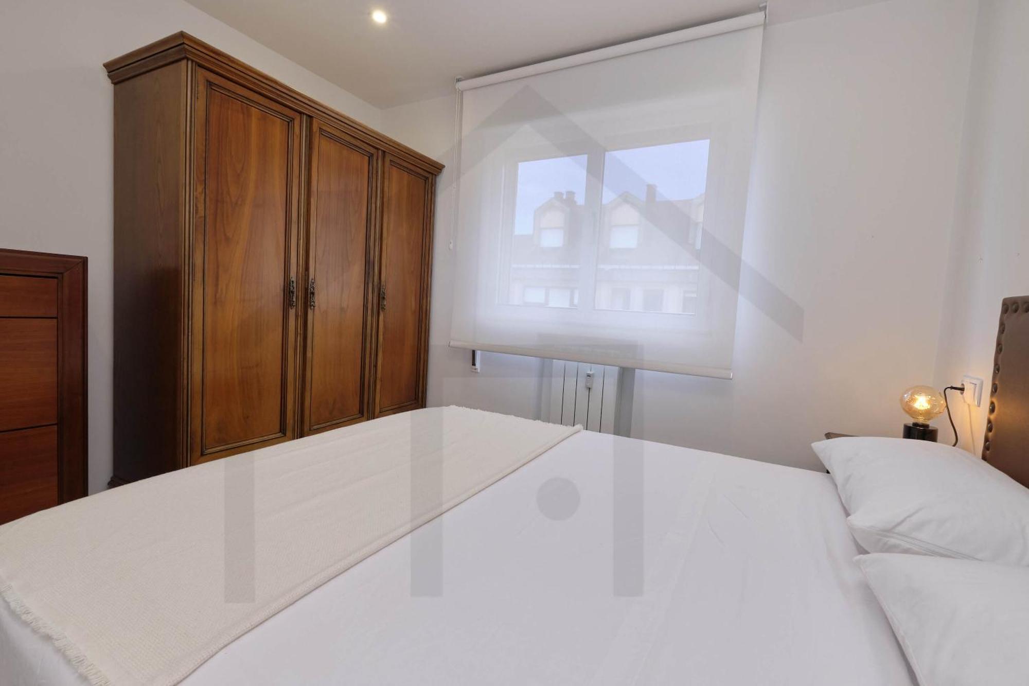 Atico Quintana I - Con Terraza, Vistas A La Ciudad, En El Centro, Con Wifi Y Garaje Apartment โอเบียโด ภายนอก รูปภาพ